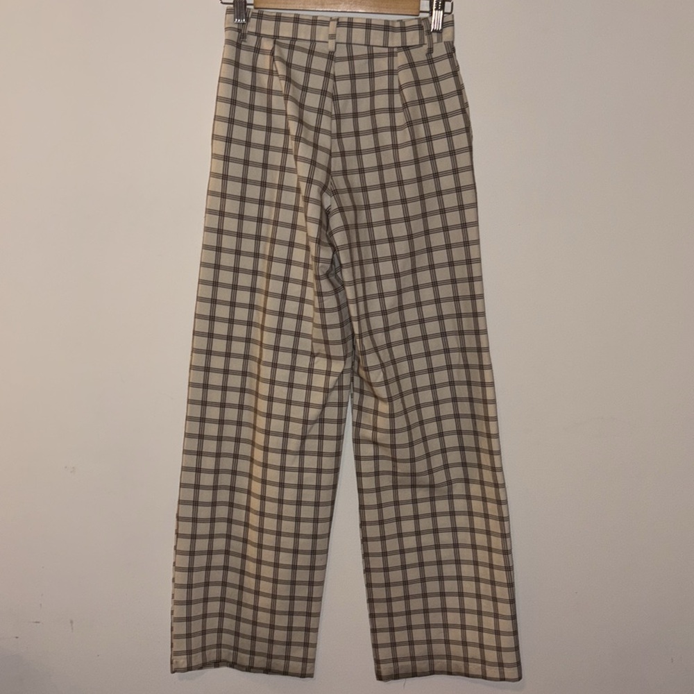 Cotton On Plaid Pants - Picture 4 of 4